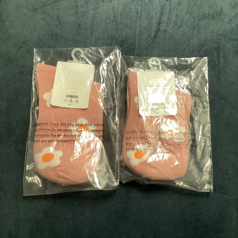 LA Hearts Daisy Flower Pink Socks Bundle